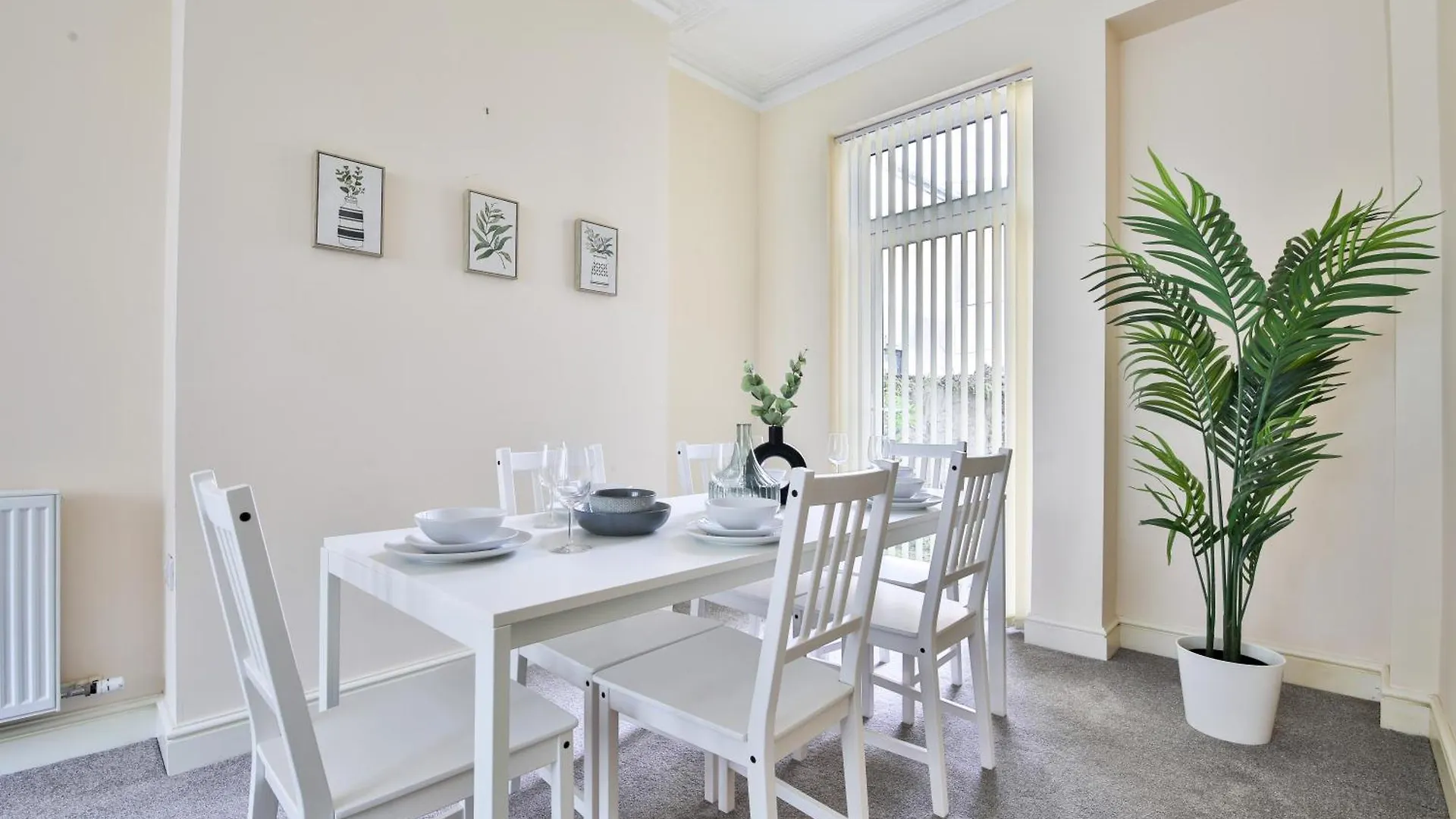 Stayright 3-Bed Home Near Central Cardiff- Sleeps 6, Twin Or King Beds Cardiff